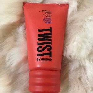 Quidad twist primed & co
2-in-1 conditioner and primer
8.45 oz